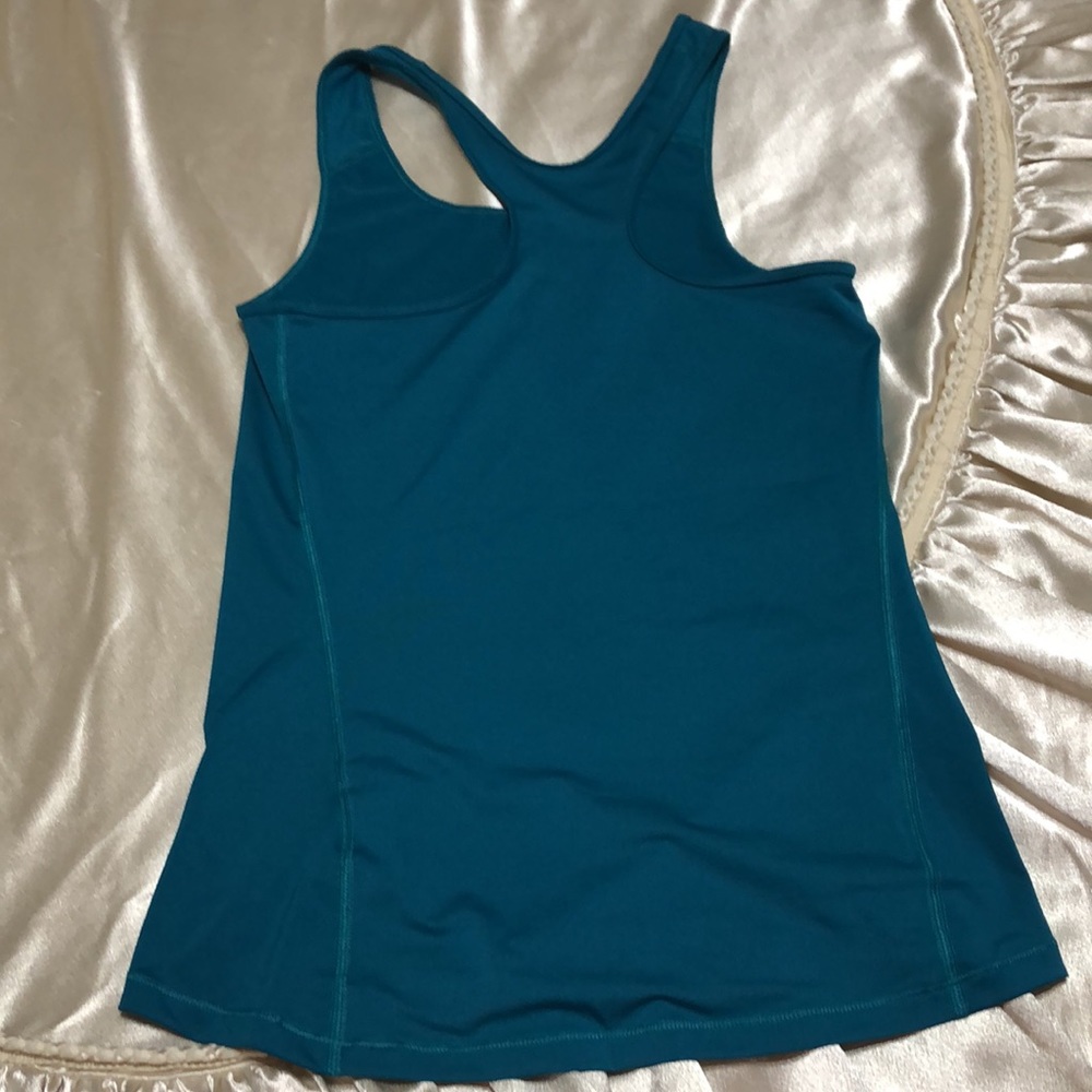 Nike dry fit women’s tank top - Picture 3 of 4